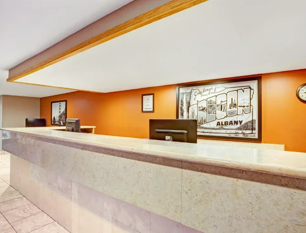 Super 8 by Wyndham Albany/Corvallis hotel detail image 1
