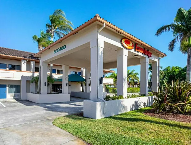 Econo Lodge Vero Beach - Downtown hotel detail image 1