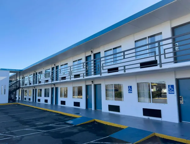 Baymont by Wyndham Rock Hill hotel detail image 1