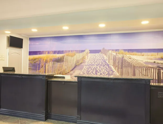 La Quinta Inn & Suites by Wyndham Fort Walton Beach hotel detail image 2