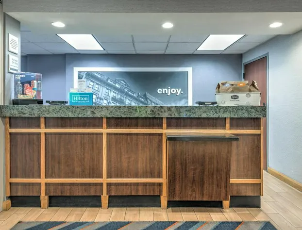 Hampton Inn Phoenix-Midtown-Downtown Area hotel detail image 2