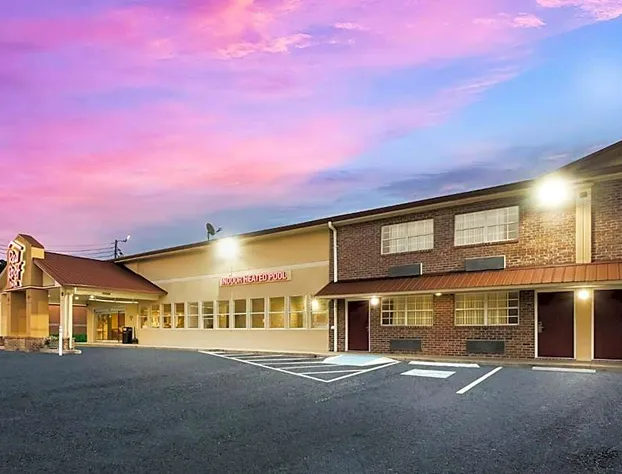 Red Roof Inn Chattanooga - Lookout Mountain hotel detail image 3