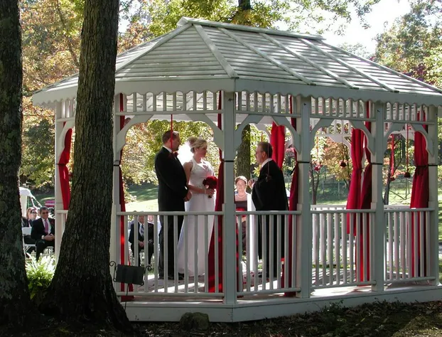 Garden Inn Bed & Breakfast at Bee Rock hotel detail image 4