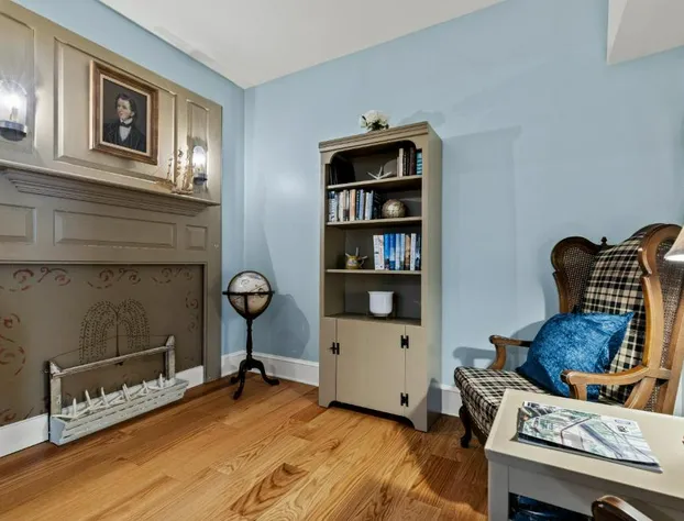 The Captain Stannard hotel detail image 3