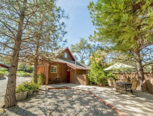 Nature's Inn Bed and Breakfast hotel detail image 2