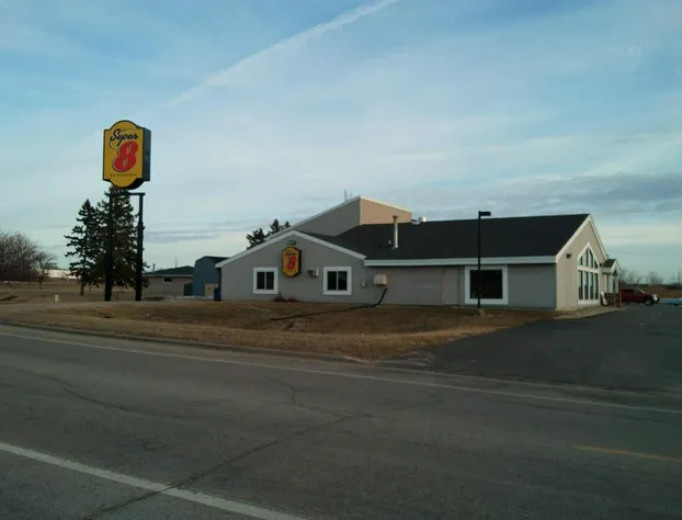 Super 8 by Wyndham Glenwood hotel detail image 2