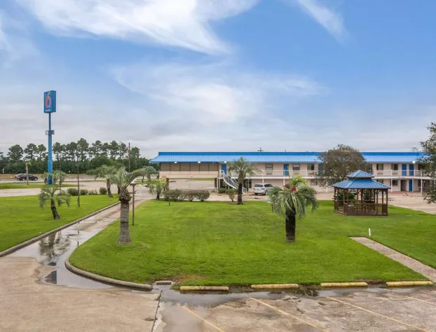 Motel 6 Winnie, TX hotel detail image 1