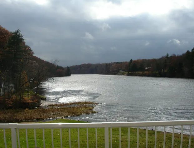 Riverside Hotel, an Ascend Collection Hotel hotel detail image 4
