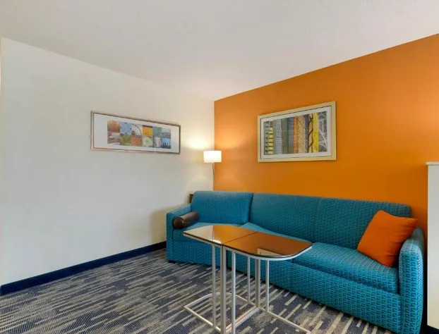 Quality Inn & Suites Keokuk North hotel detail image 2