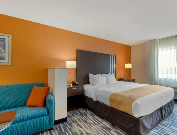 Quality Inn & Suites Keokuk North hotel detail image 4