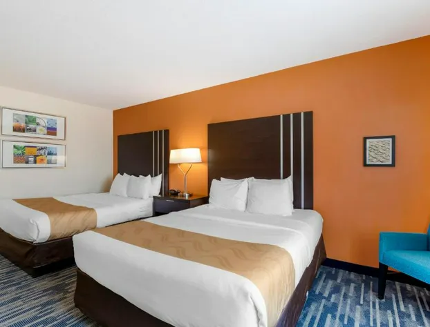 Quality Inn & Suites Keokuk North hotel detail image 2