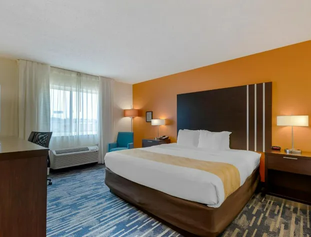 Quality Inn & Suites Keokuk North hotel detail image 4