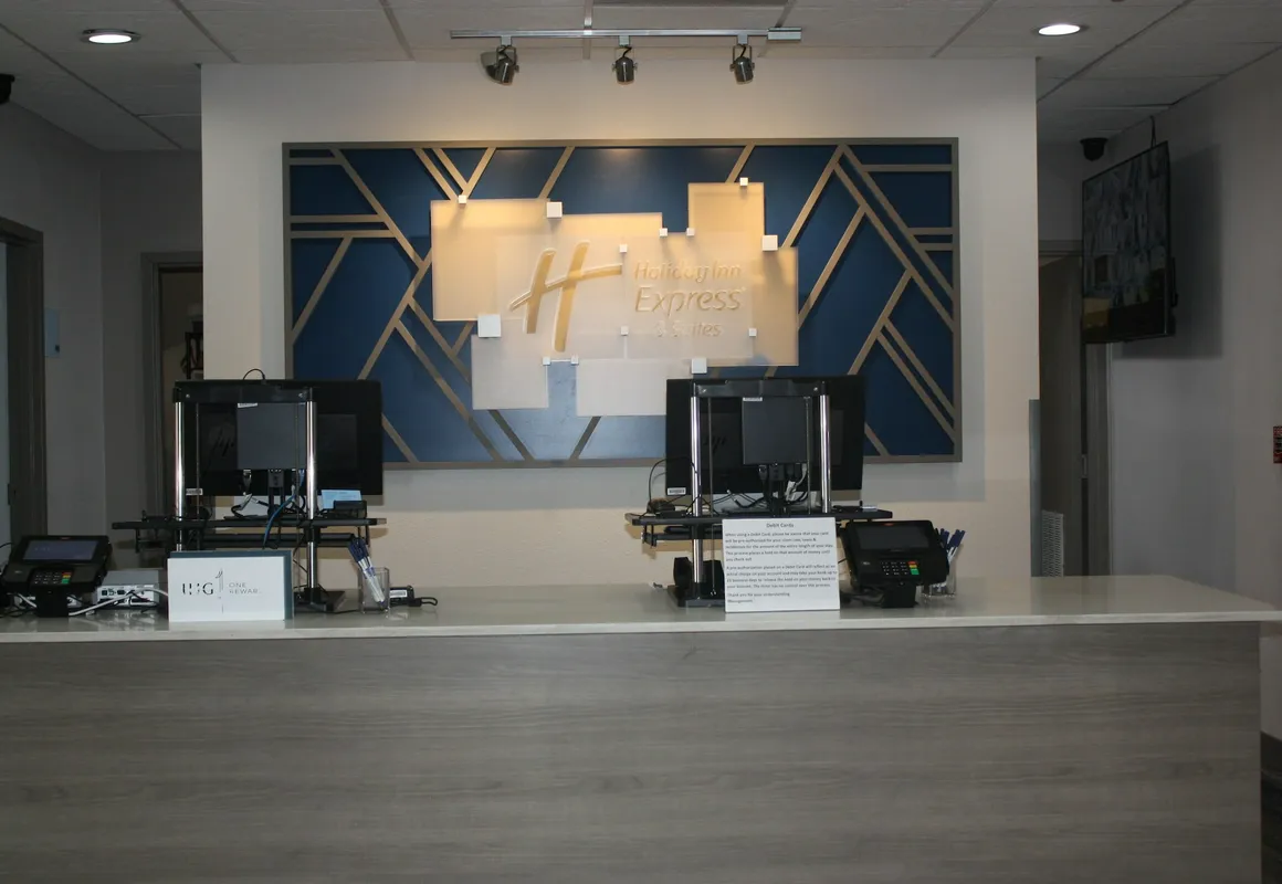 Holiday Inn Express Hotel & Suites Shamrock North by IHG hotel hero