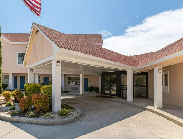 Hotel Manteo, Trademark Collection by Wyndham hotel detail image 3