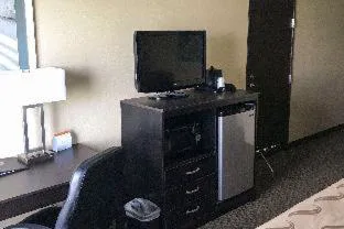 Quality Inn & Suites Mendota near I-39 hotel detail image 2