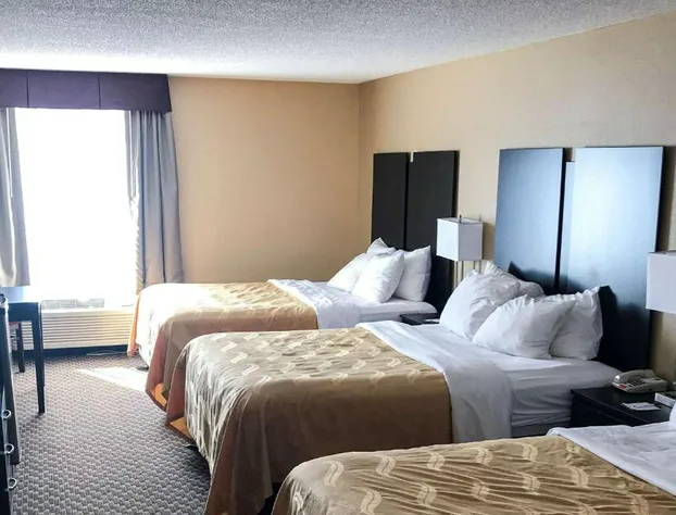 Quality Inn & Suites Mendota near I-39 hotel detail image 3