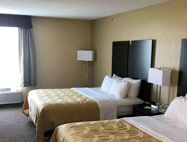 Quality Inn & Suites Mendota near I-39 hotel detail image 4