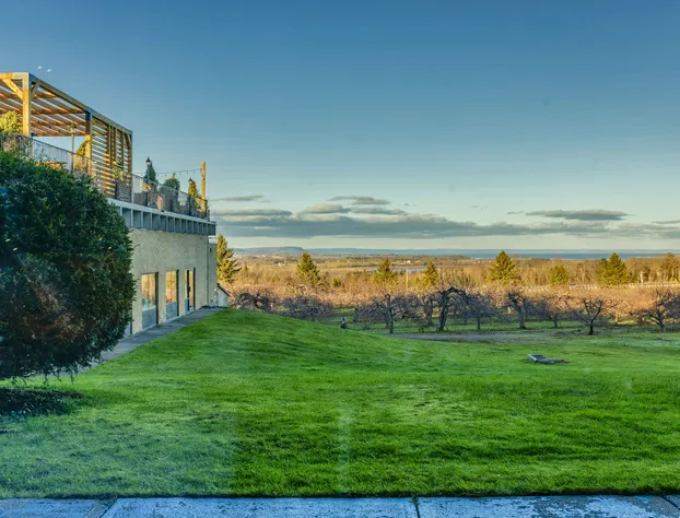 Old Orchard Inn hotel detail image 3