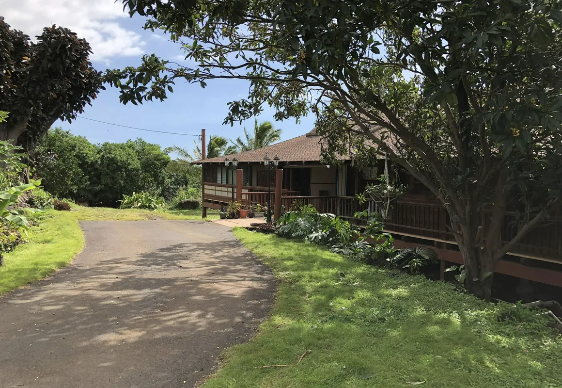 Hawaii Island Resort hotel hero