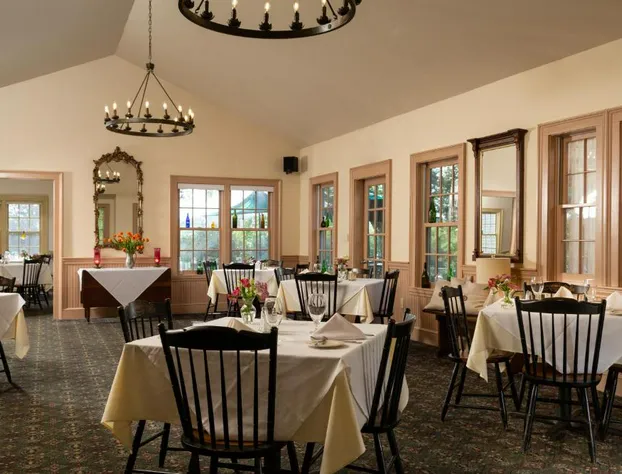 Chesterfield Inn hotel detail image 4