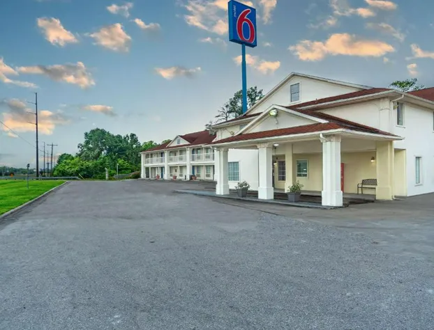 Motel 6 Livingston, TX hotel detail image 1