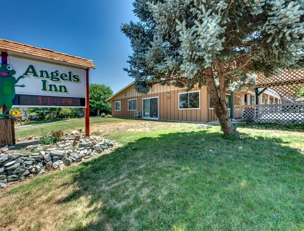 Angels Inn hotel detail image 2