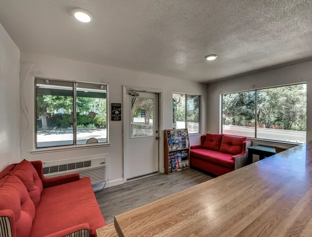 Angels Inn hotel detail image 4