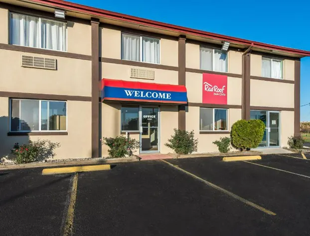 Red Roof Inn & Suites Wapakoneta hotel detail image 2