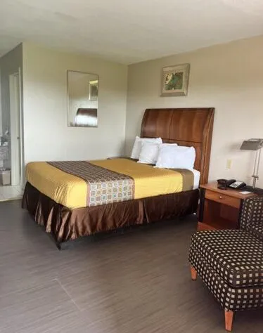 Americas Best Value Inn Edna hotel detail image 4