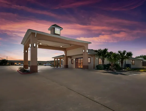 SureStay Hotel by Best Western Falfurrias hotel detail image 1