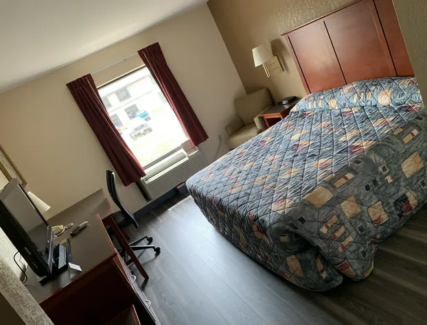 Amelia Inn & Suites hotel detail image 2