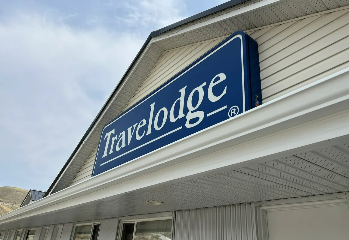 Travelodge by Wyndham Drumheller hotel hero