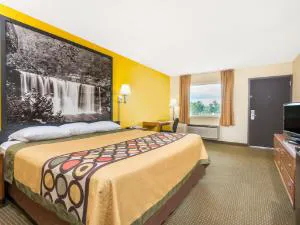 Super 8 by Wyndham Williamsburg hotel detail image 3