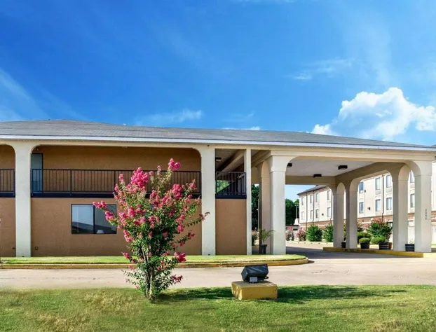 Econo Lodge Greenville hotel detail image 1