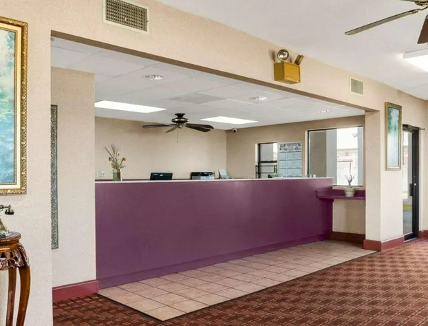 Econo Lodge Greenville hotel detail image 3