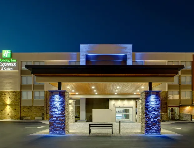 Holiday Inn Express & Suites Wapakoneta by IHG hotel detail image 1