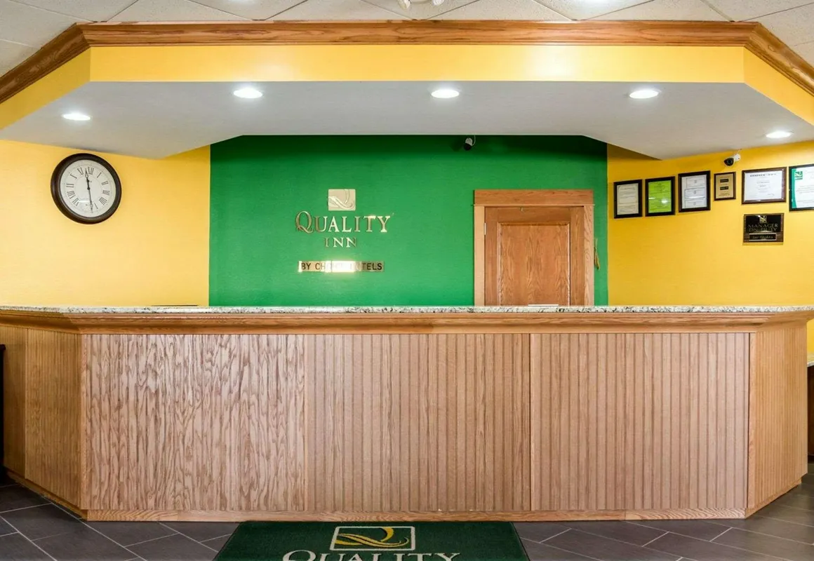 Quality Inn Liberal hotel hero