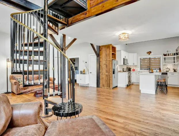 Chimney Hill Estate Inn hotel detail image 4