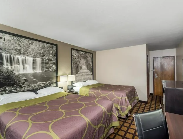 Super 8 by Wyndham Munfordville KY hotel detail image 2