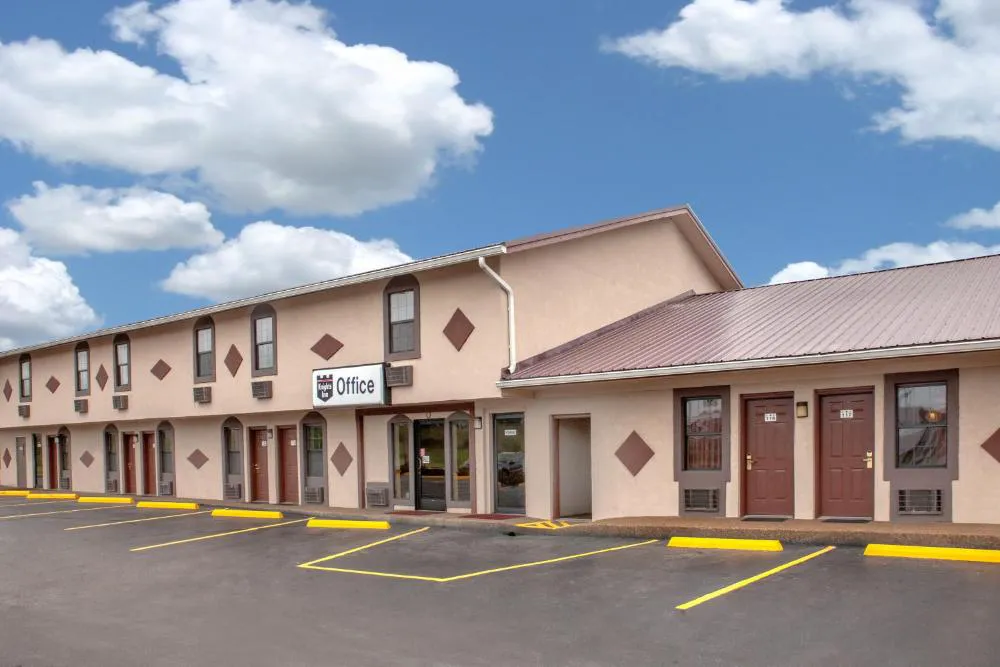 Knights Inn Wildersville hotel hero