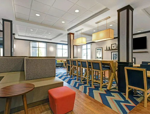 Hampton Inn Farmington hotel detail image 4