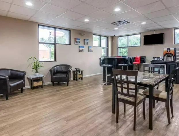 Americas Best Value Inn Opelika hotel detail image 2