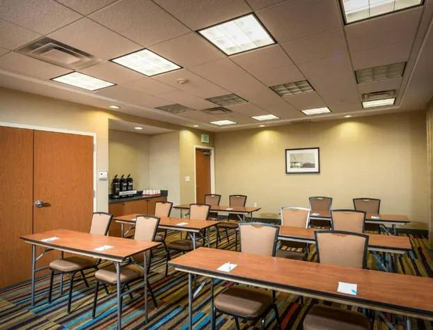 Fairfield Inn & Suites by Marriott Augusta hotel detail image 3