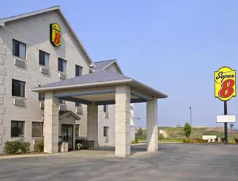 Super 8 by Wyndham Uniontown PA hotel detail image 4