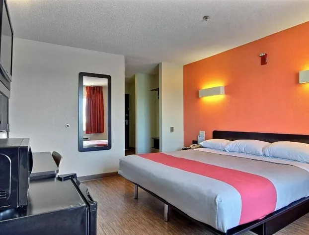 Ameri Vu Inn hotel detail image 3