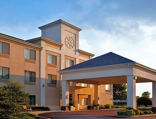 Baymont by Wyndham Merrillville hotel detail image 1