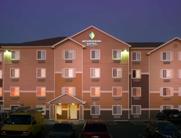 WoodSpring Suites Lincoln Northeast I-80 hotel detail image 3
