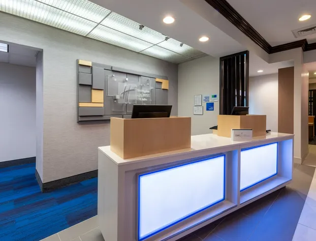 Holiday Inn Express State College at Williamsburg Square by IHG hotel detail image 2