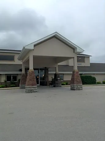 AmericInn by Wyndham Republic hotel hero