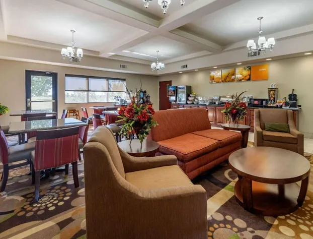 Comfort Inn & Suites Perry I-35 hotel detail image 3